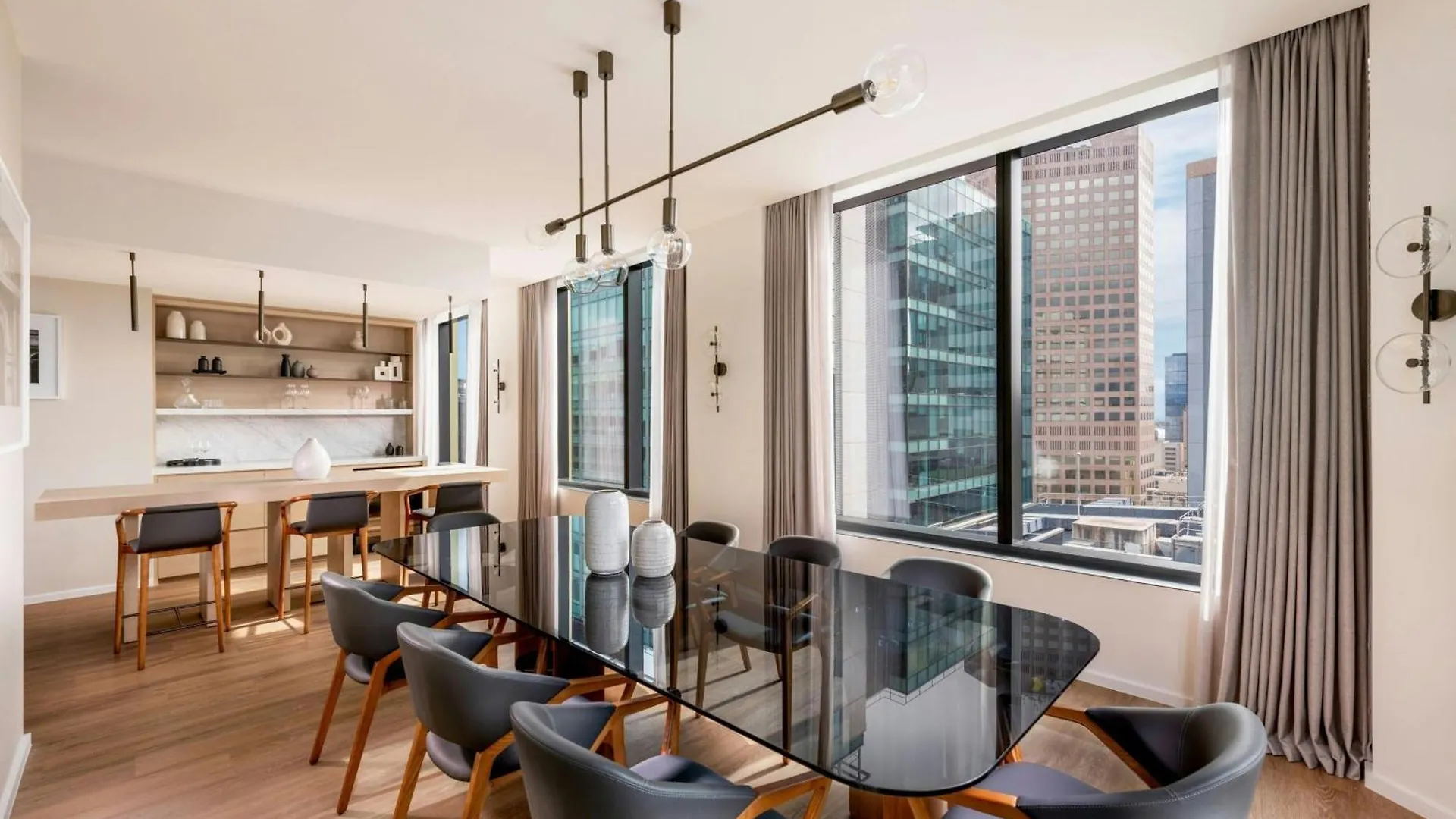 Adelaide Marriott Hotel 5*,